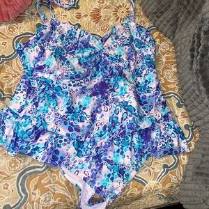 Leopard print bathing suit size 24 but fits small